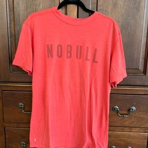Nobull T-shirt. Size L